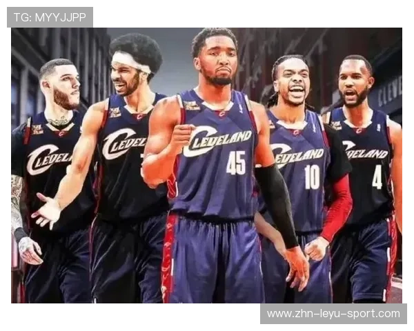 NBA快攻三人连传如行云流水——激荡心弦的篮球盛宴 NBA快攻三人连传如行云流水——激荡心弦的篮球盛宴