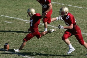 Leyu Sports (乐鱼体育)-曼联在战术执行上需更好地贯彻教练意图，曼联的打法风格